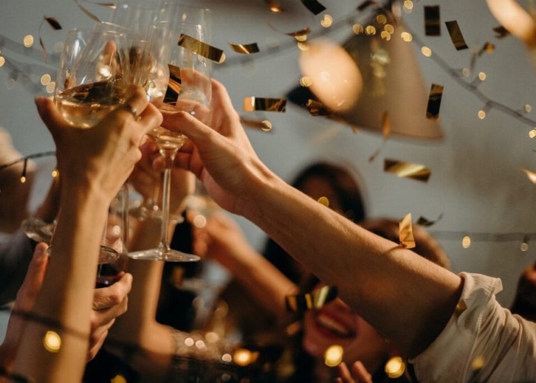 Синегубов сообщил, будут ли ограничивать продажу алкоголя на Новый год в Харьковской области