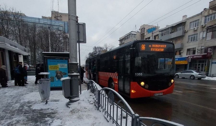 По Харькову будут ездить финские автобусы, один уже вышел на маршрут