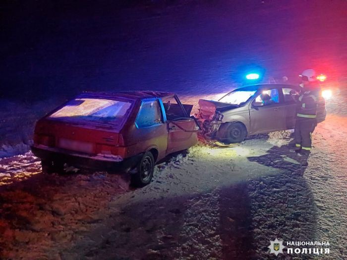 Лобова ДТП у Харківській області: постраждали 7 людей (фото)