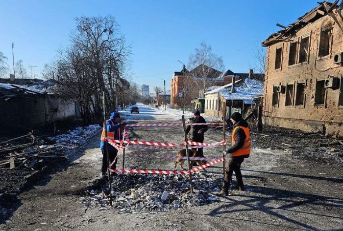 В приграничном городе Харьковской области остаются тысячи людей: они выезжают, но снова возвращаются