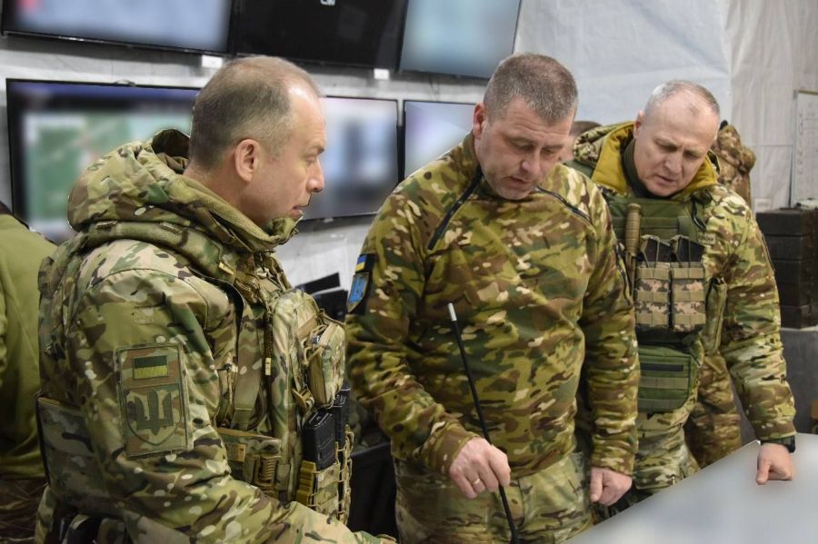 Сырский приехал на Купянский фронт