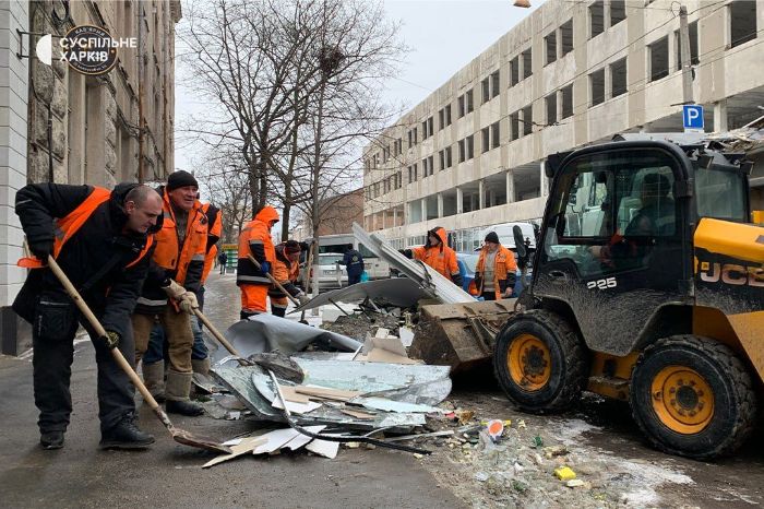 Другий вечірній приліт у Харкові - біля Благовіщенського собору (фото)