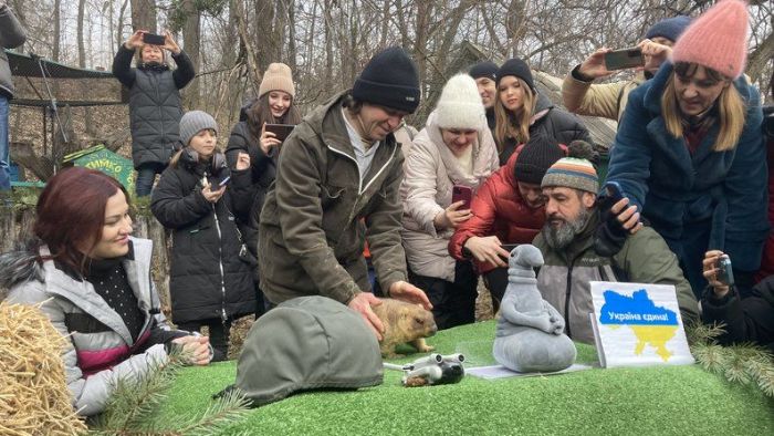 День сурка: Тимка дал прогноз на весну (фото)