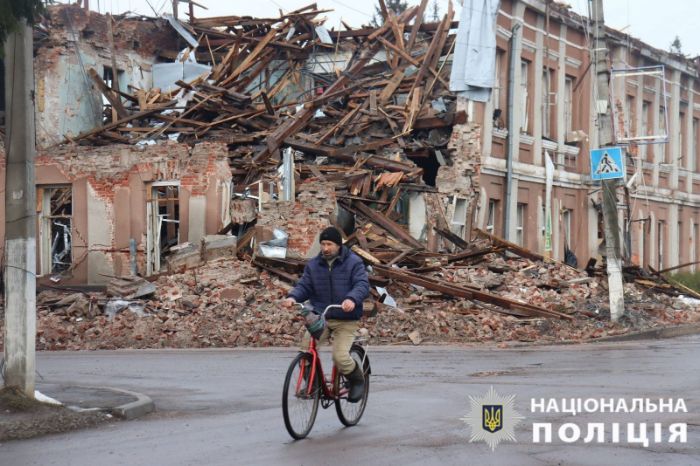 120 прильотів за день: як живе прикордонний Вовчанськ (фото, відео)