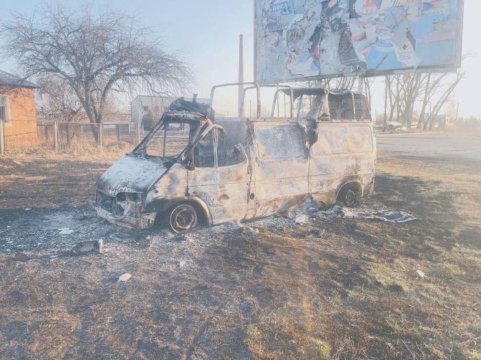 Россияне ударили по машине мирных жителей: погибли два человека (фото)