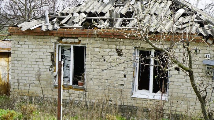 На Харьковщине люди возвращаются в разрушенные села и живут там без газа и света