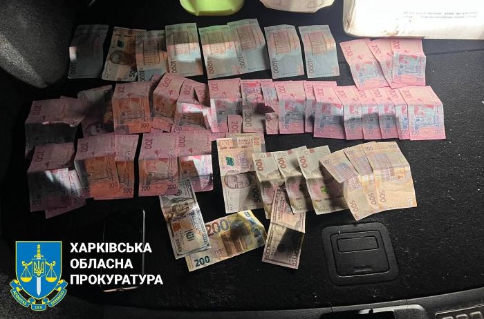Харьковчанин брал 7500 гривен за "оформление" паспорта
