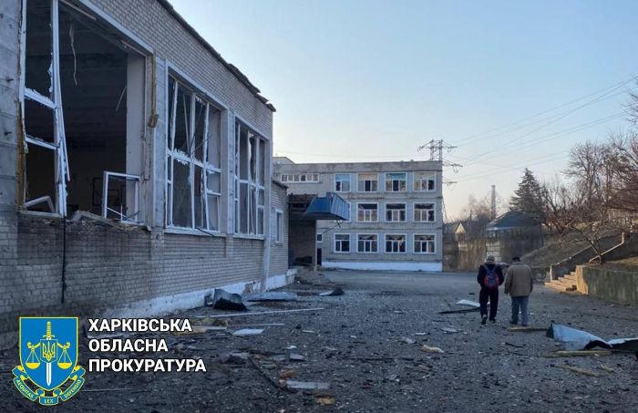 Три "Шахеда" атаковали Изюм: разрушена гимназия (фото)