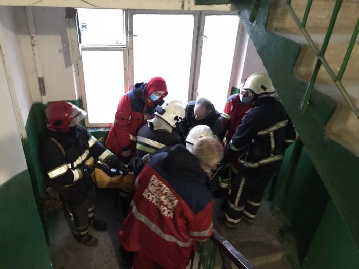В Харькове 240-килограммовую женщину отправили в больницу