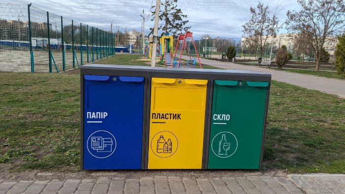 Город в Харьковской области меняет систему сбора мусора (фото)