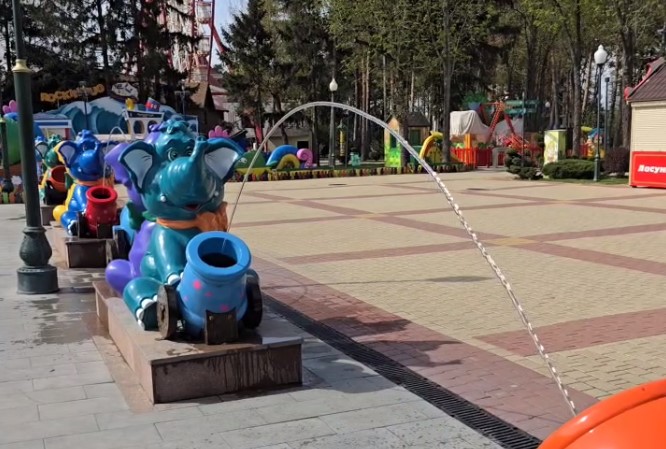 В Центральном парке заработал детский фонтан