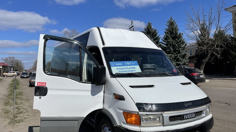 В Харьковской области запустили автобус, который делает остановку в километре от границы с РФ