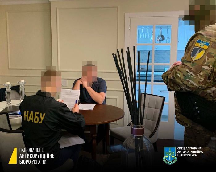 Бизнесмен и замдиректора ХТС разворовали 160 миллионов, выделенных на восстановление Харькова – НАБУ