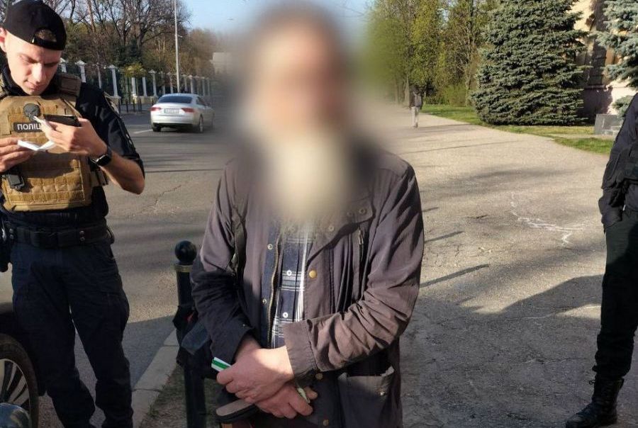 В Харькове задержали мужчину с подозрительными фото в планшете