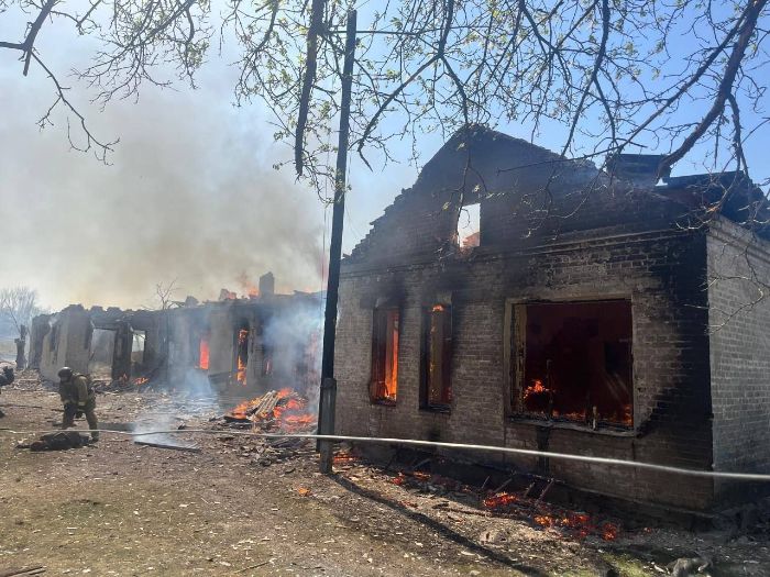 У Харківській області РФ з БПЛА обстріляла людей, які працювали у полі