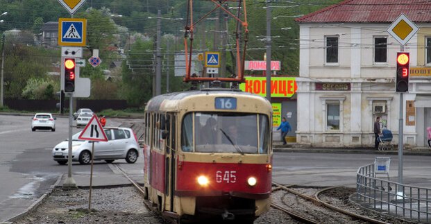 В Харькове запустили еще 2 троллейбусных и 2 трамвайных маршрута