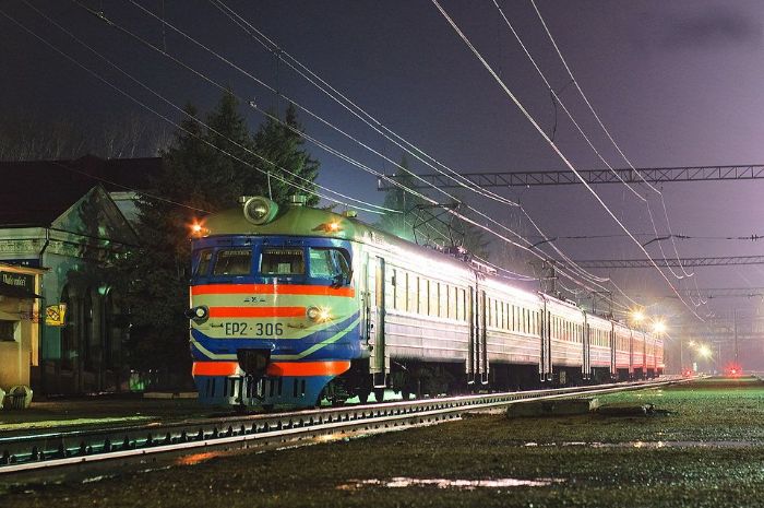 Рух поїздів у Харківській області обмежений через обстріл Балаклії