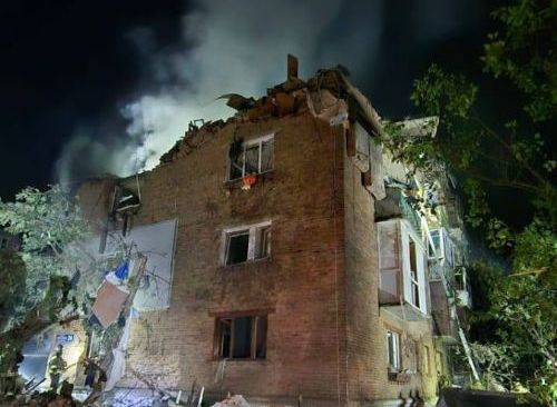 Число погибших после удара по Новобаварскому району увеличилось до 9-ти