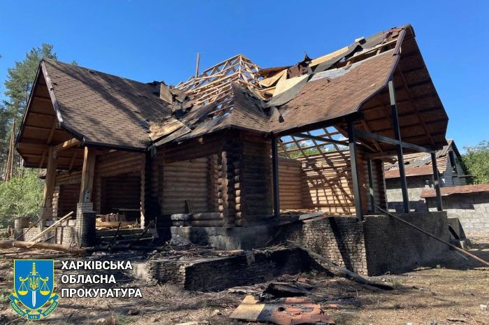 Удар по базі відпочинку в Балаклії: фото наслідків