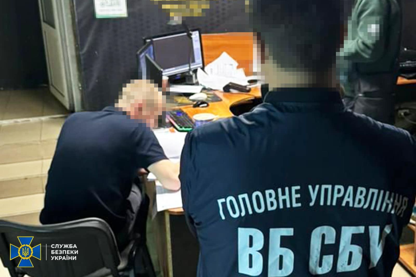 Харків'янин виготовляв фальшиві документи для ухилянтів про зняття з обліку