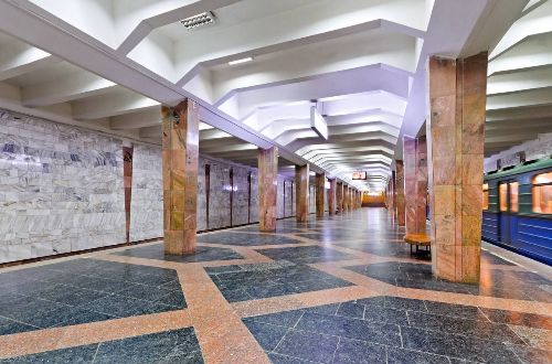 В Харькове закрыли один из выходов метро "Индустриальная"