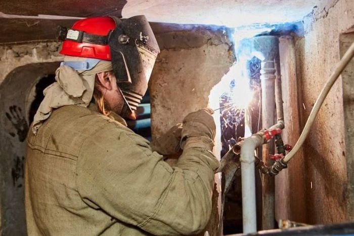 Шукають зварників, слюсарів, водіїв та інших спеціалістів