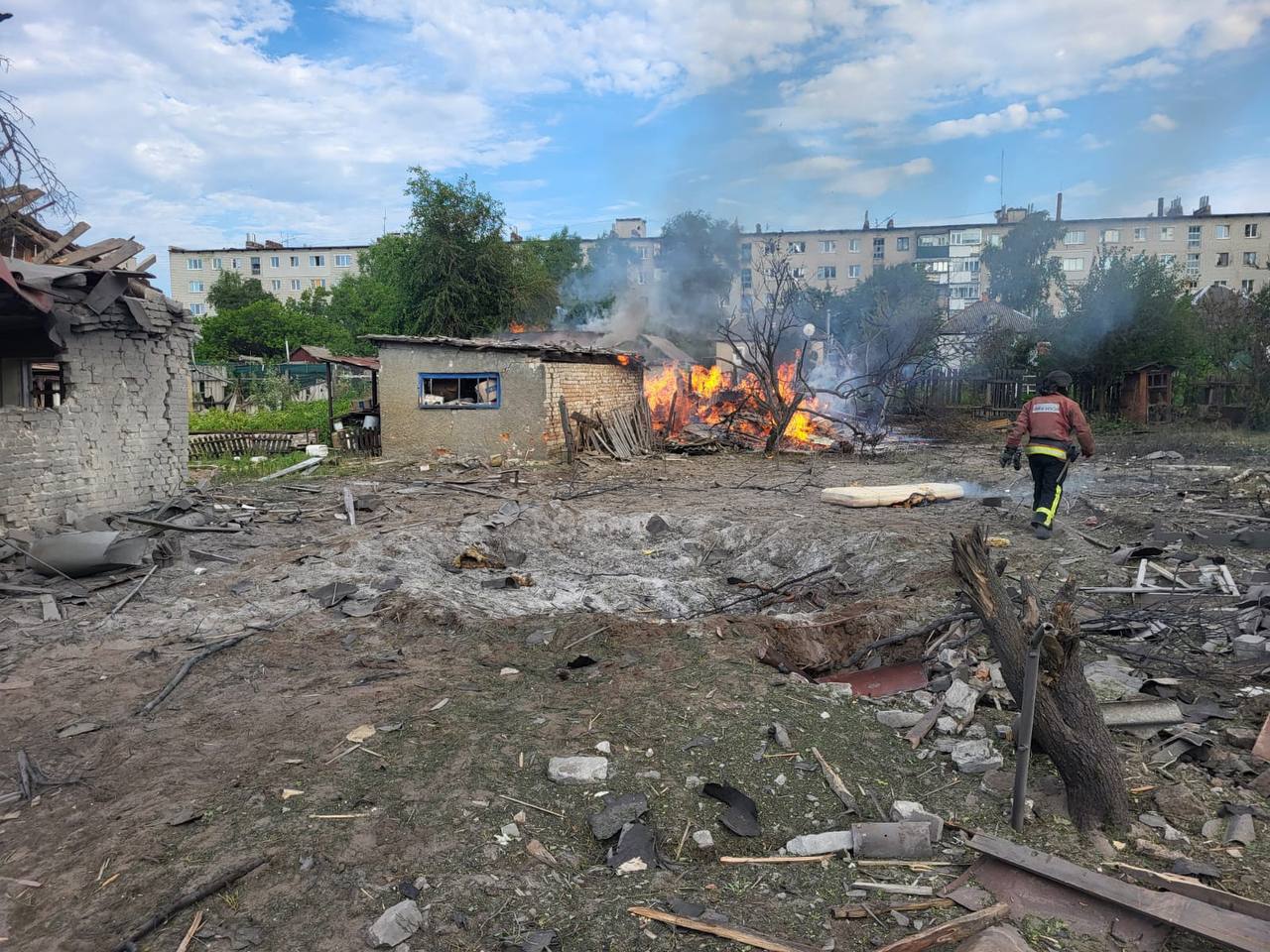 воронка от прилета