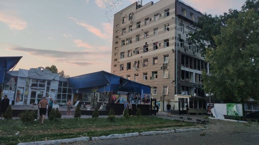 РФ завдала подвійного ракетного удару по Чугуєву: є поранені (фото)
