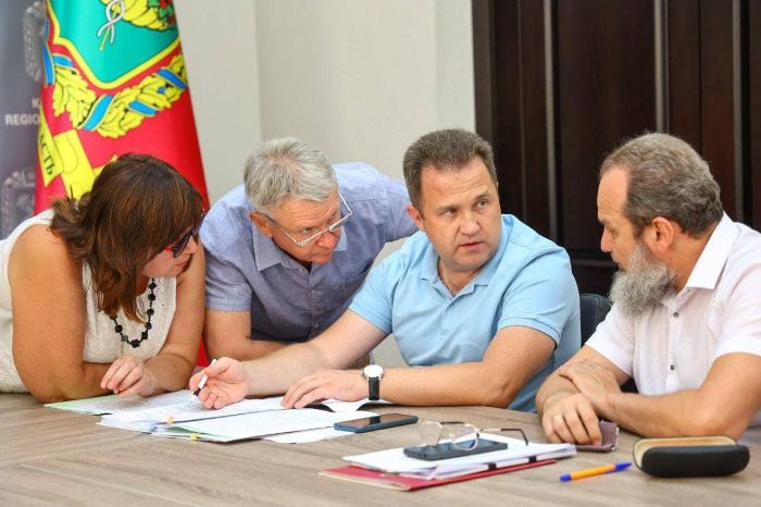 Оздоровлення дітей, нагородження та майно. Відбулося чергове засідання облради