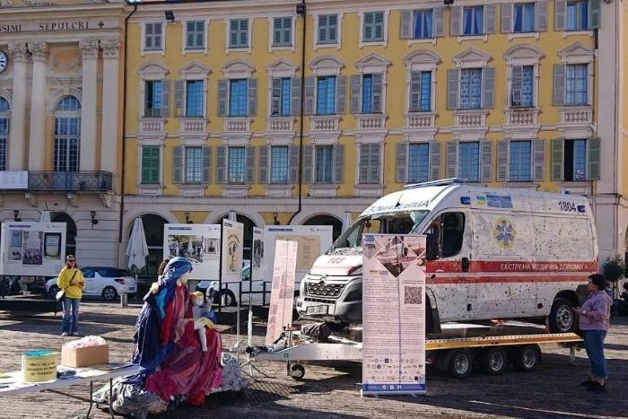 Расстрелянная россиянами скорая помощь во Франции