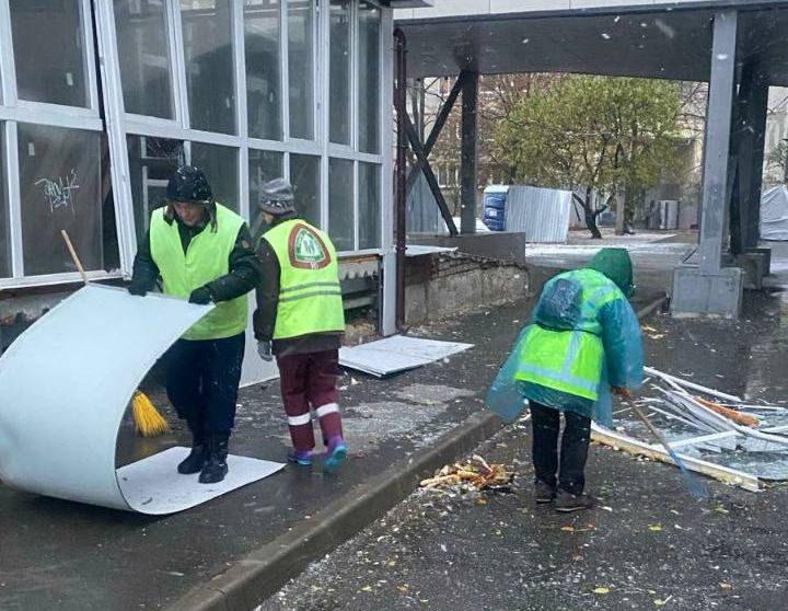 Наслідки прильотів на Олексіївці