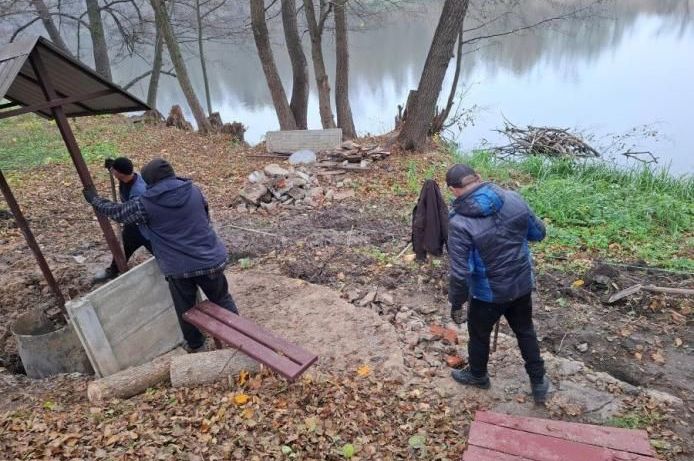 Облаштування джерела у селі Городнє