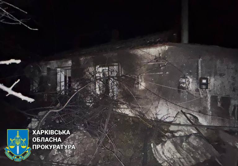 пошкоджений будинок