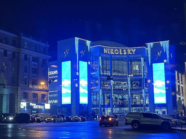 В крупном харьковском ТРЦ дорожает парковка (новые цены)