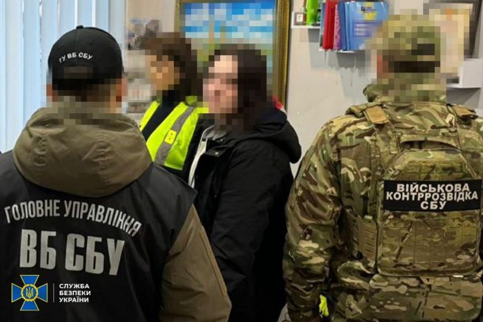 Подозреваемая и правоохранители