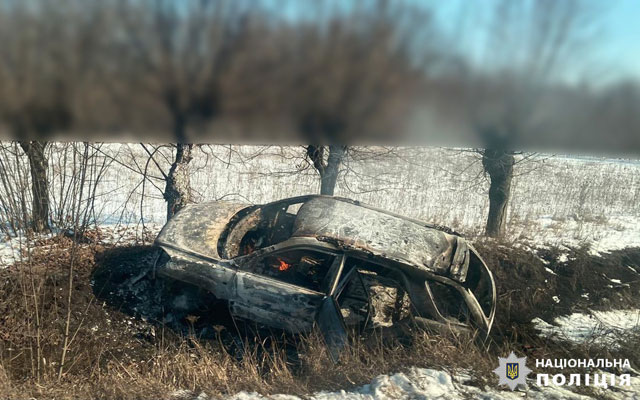 Російський дрон атакував цивільне авто: поранено чоловіка і жінку