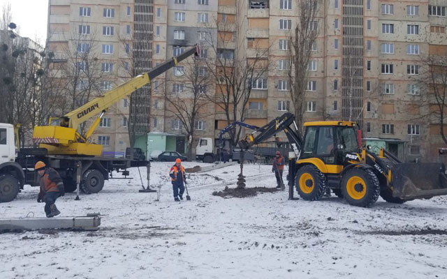 На Северную Салтовку возвращается освещение (фото)