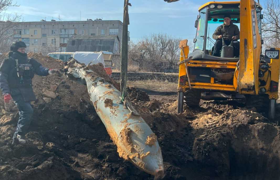 У житловому масиві Харкова знешкодили авіабомбу