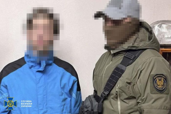 Підозрюваний та правоохоронець