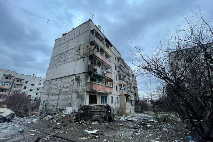 Пошкоджений будинок в центрі Куп'янська