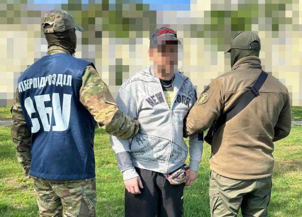 «Державний переворот і фашисти»: харків’янин отримав 7 років за за зйомку позицій ЗСУ під виглядом прогулянок