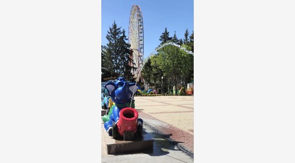 В Центральном парке включили фонтаны (фото)