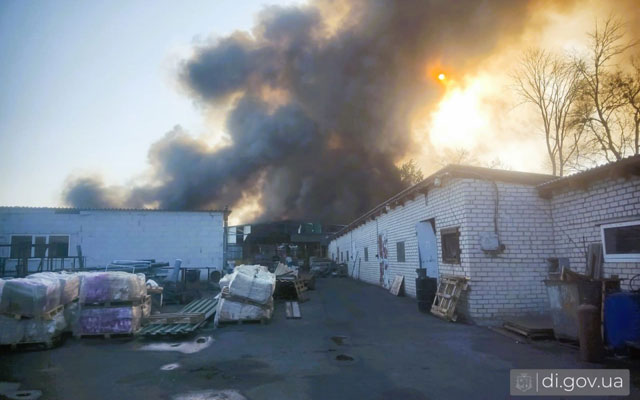 Унаслідок удару по Дергачах поранено двох цивільних (оновлено, доповнено фото)