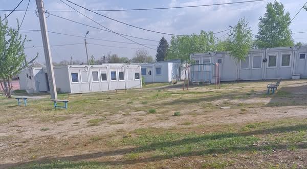 Щури та антисанітарія: модульне містечко для переселенців у Харкові визнано небезпечним для проживання (фото)