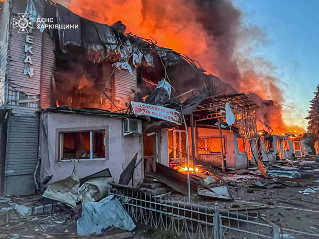 В результате удара по Великому Бурлуку ранены 2 человека (фото, видео)