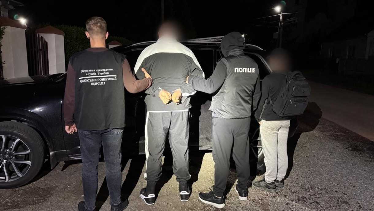 Пограничники не дали харьковчанину утонуть в Тисе