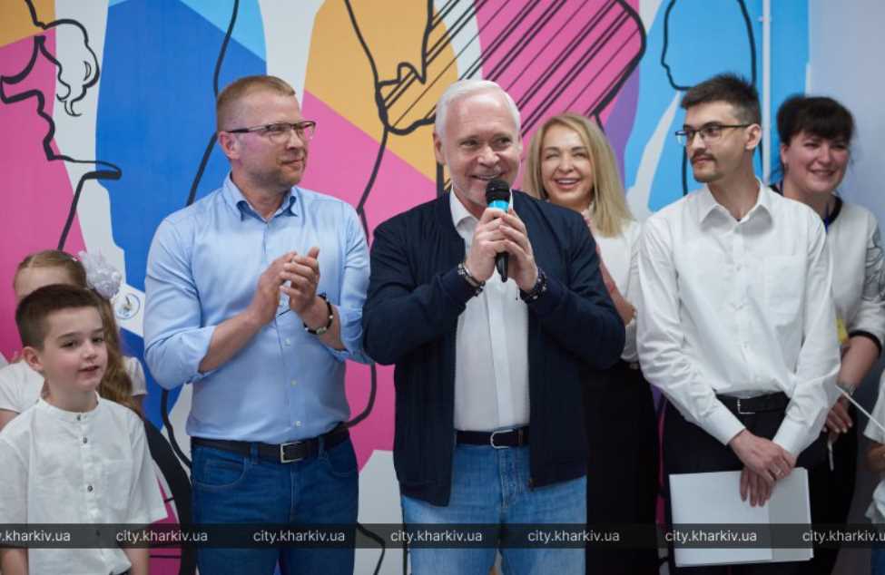 Как в Харькове прошел праздник последнего звонка (фото)