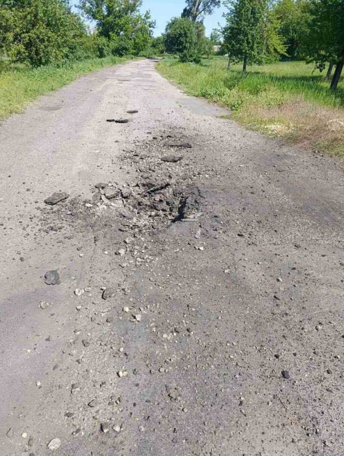 Российская артиллерия ударила по жилым домам в Харьковской области (фото)