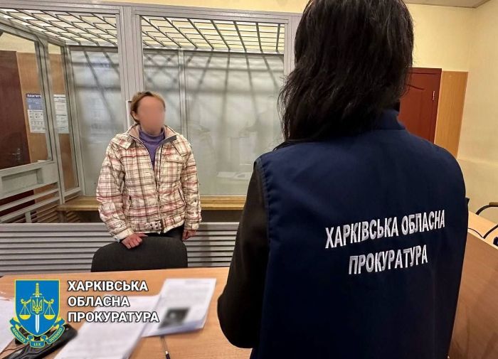 Обвиняемая и работница прокуратуры