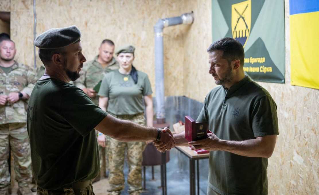 Президент наградил защитников Липцев